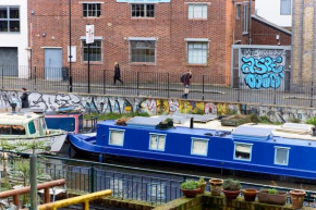 Broadway Market Canal-View Oasis